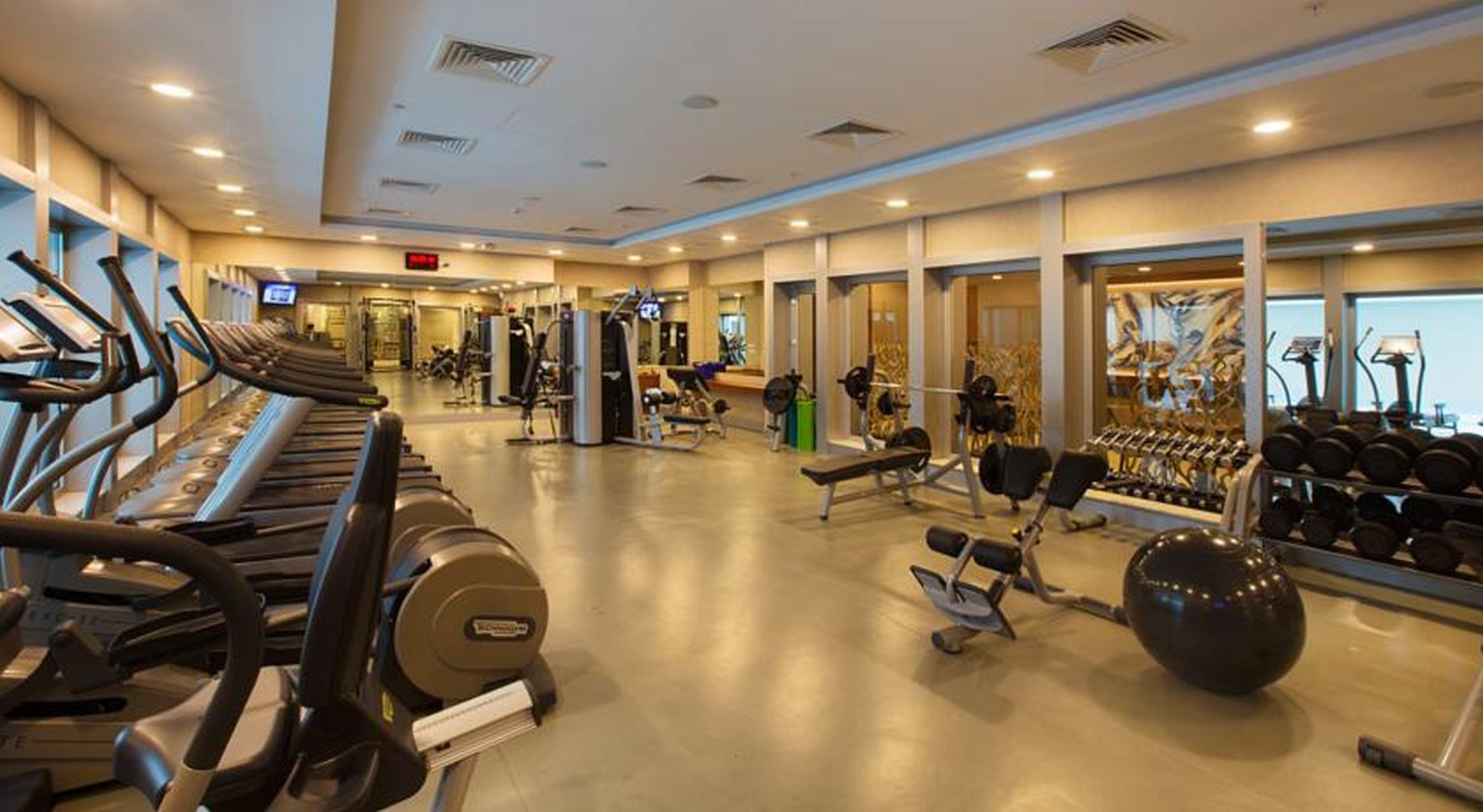 Dedeman Bostanci Istanbul Hotel & Convention Center Exteriör bild The gym at the hotel
