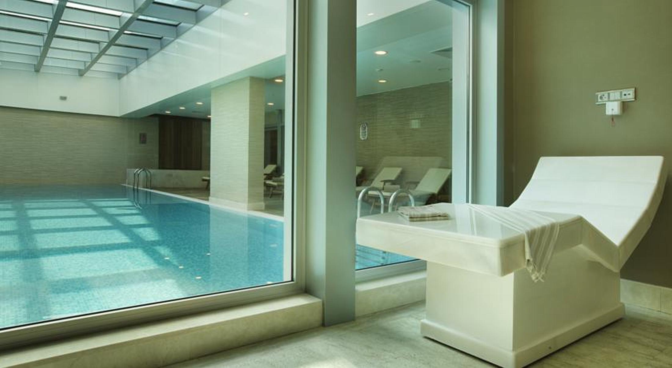 Dedeman Bostanci Istanbul Hotel & Convention Center Exteriör bild The spa at the Mandarin Oriental, Munich