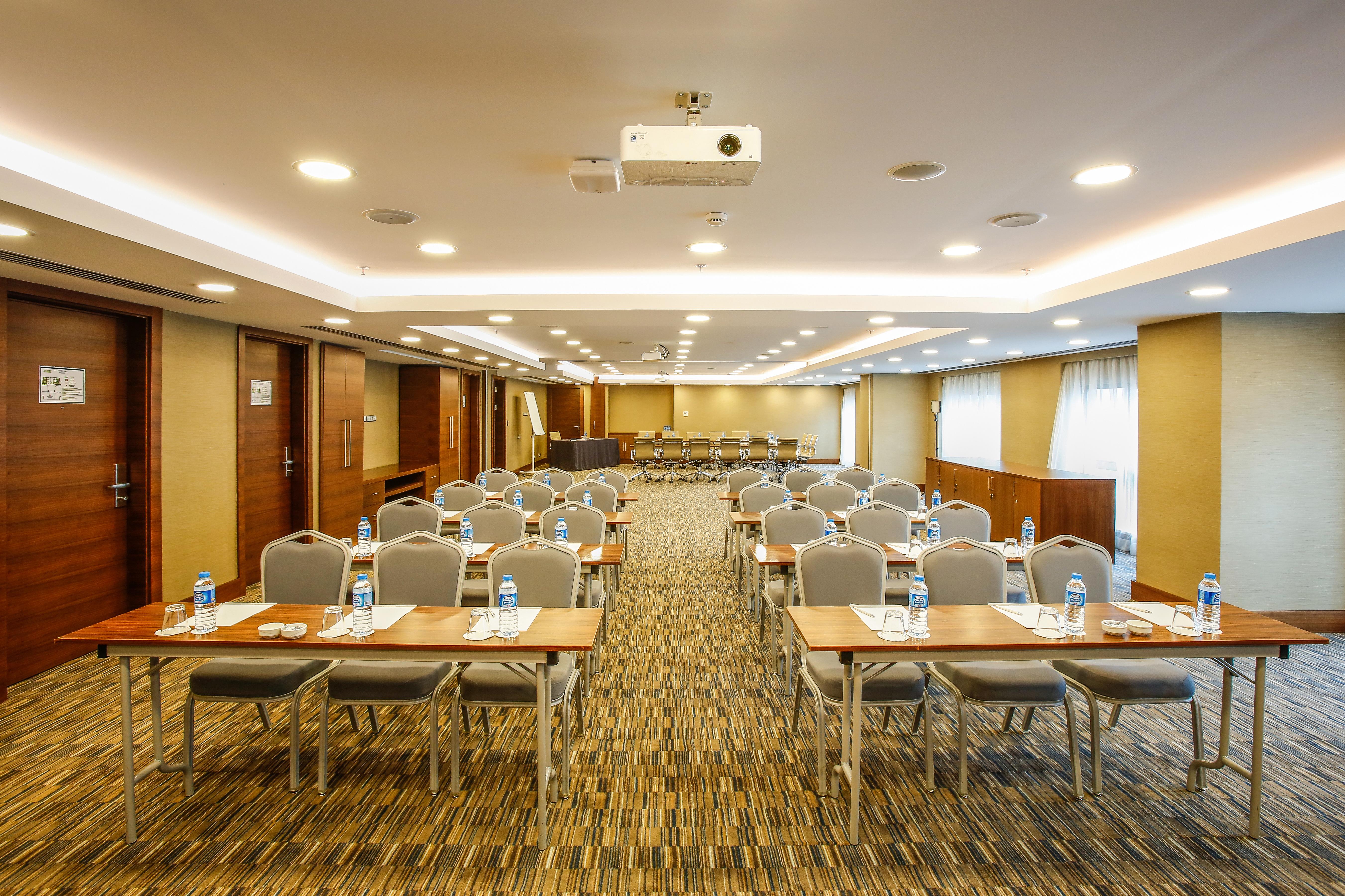 Dedeman Bostanci Istanbul Hotel & Convention Center Exteriör bild Meeting room